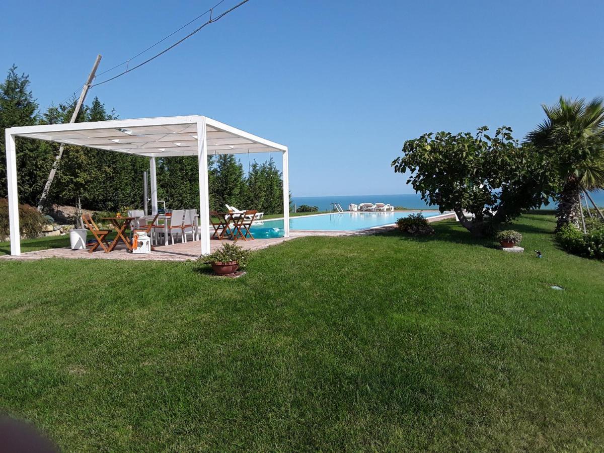 Villa In Collina Sul Mare... Montenero di Bisaccia Exterior foto