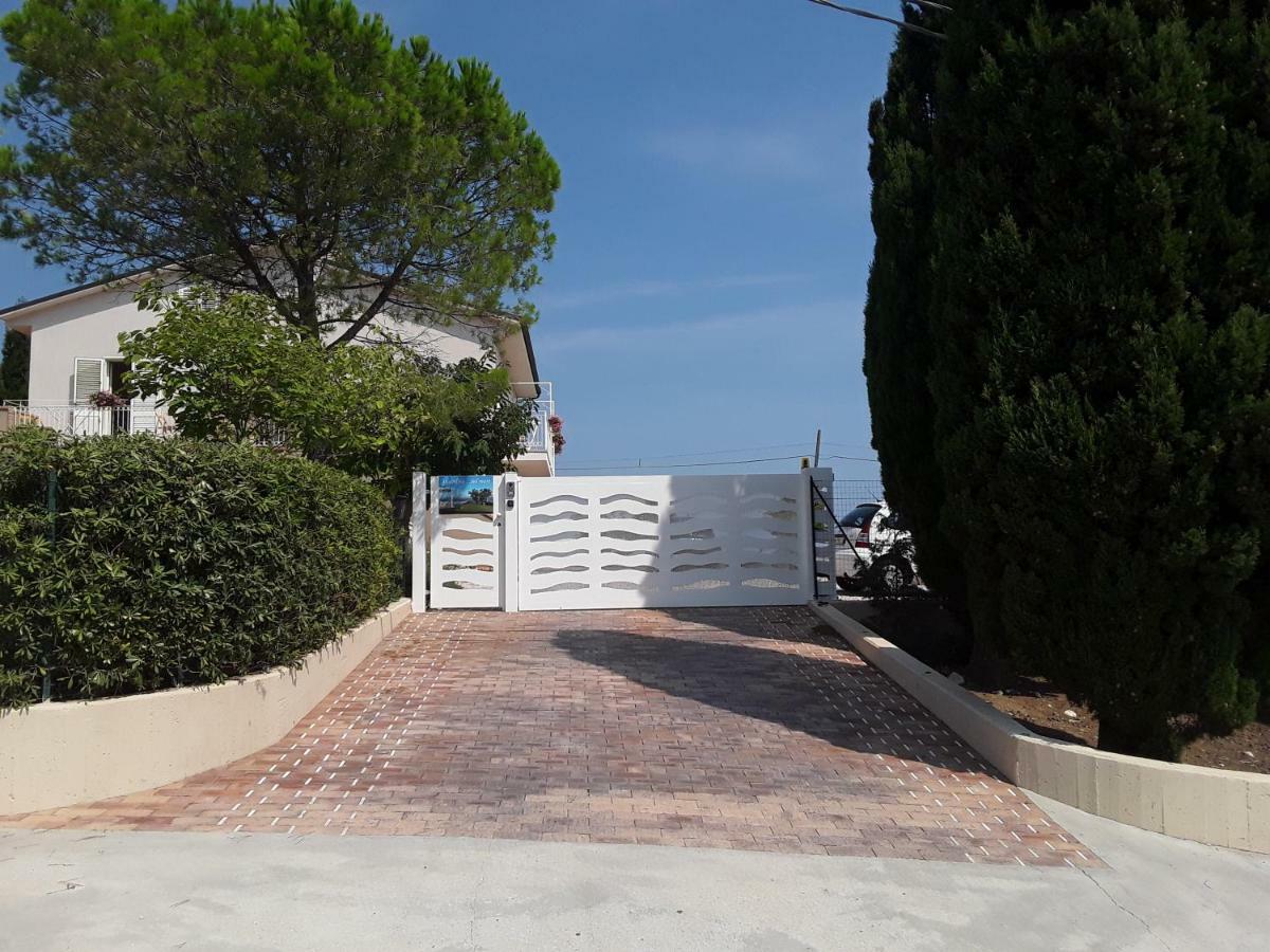 Villa In Collina Sul Mare... Montenero di Bisaccia Exterior foto